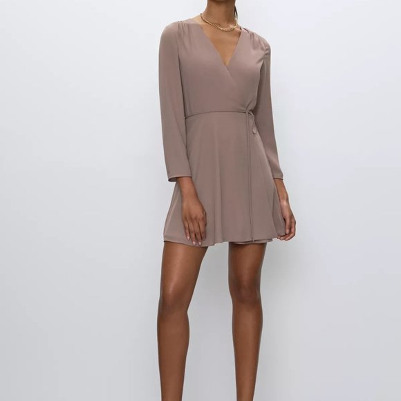 COPY - Aritizia Babaton Optima black wrap dress size large long sleeve XXS - Picture 4 of 6